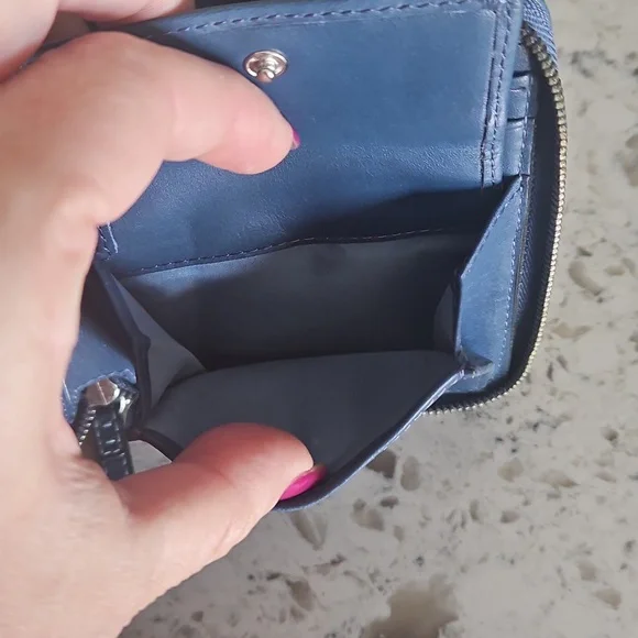 Coach Blue Wallet NWOT - Picture 6 of 11